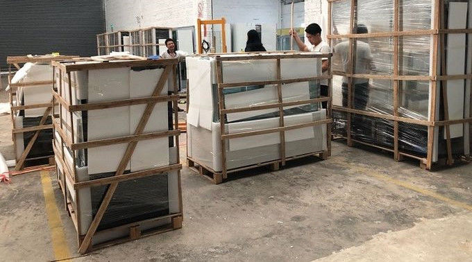 Επίδειξη ψυκτήρων προθηκών παγωτού εξοπλισμού ψύξης με το CE 3